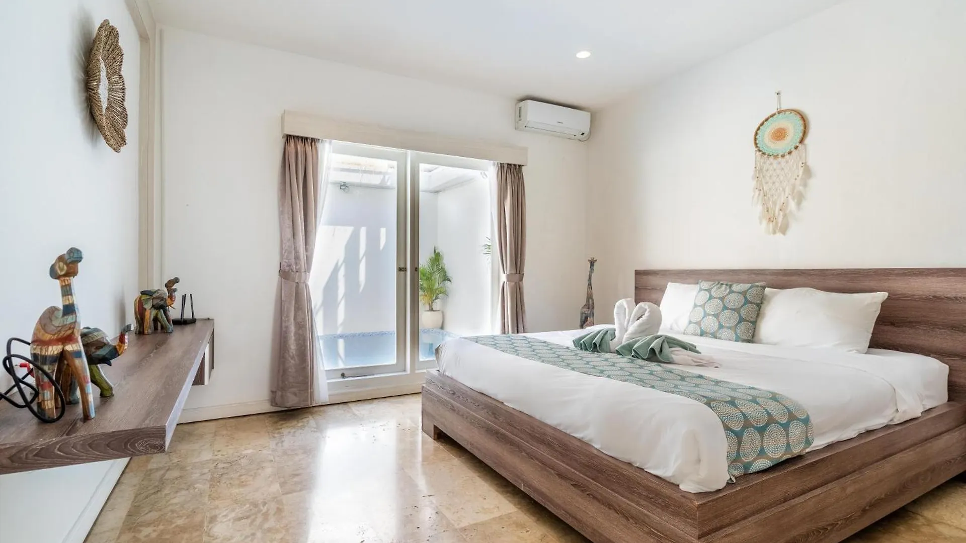 Master Suite In Pool Villa -Ideal For Entertaining Seminyak 0*,  Indonesia