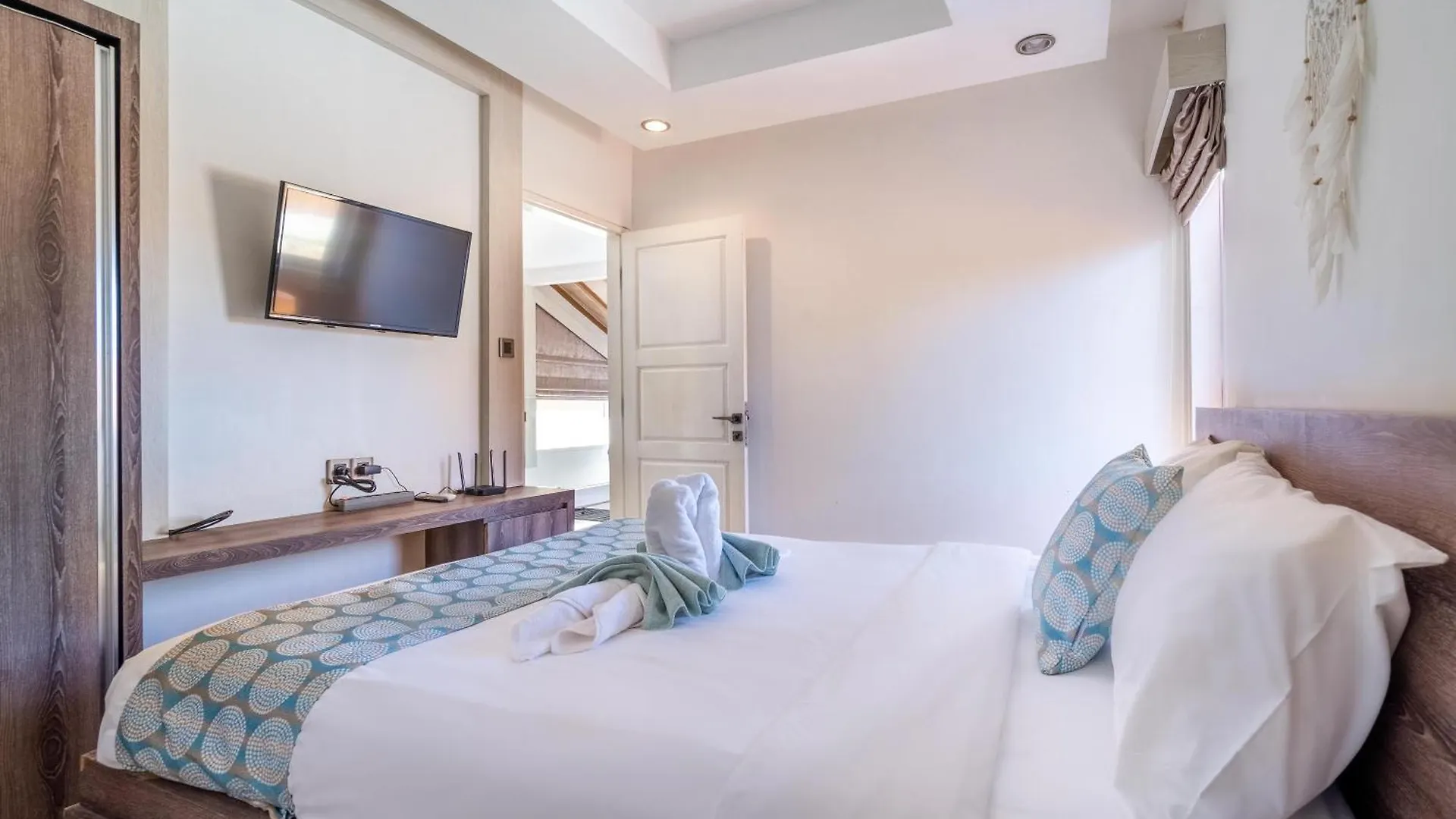Master Suite In Pool Villa -Ideal For Entertaining Seminyak Indonesia